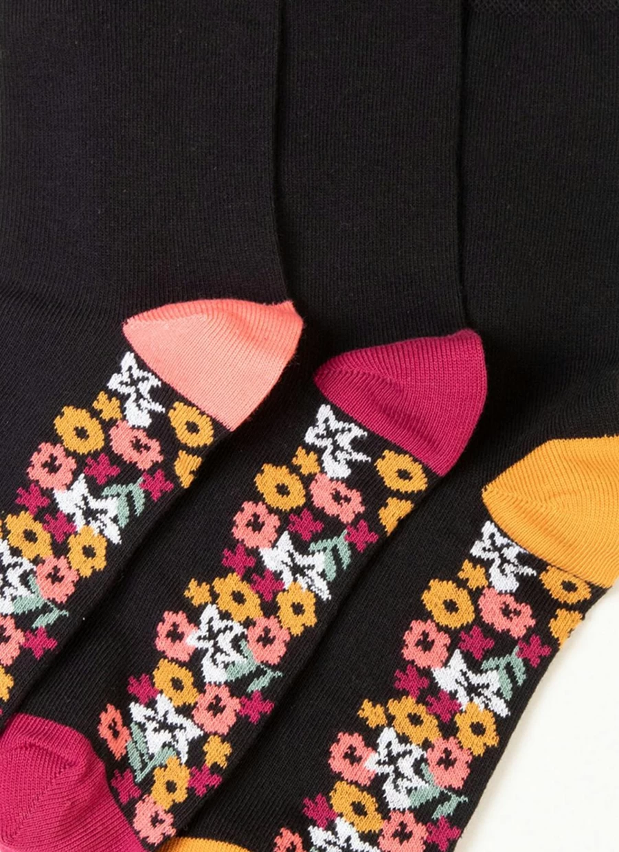 Isle Women's 3 Pack Floral Socks - Soft, Comfortable & Stylish Ankle Socks for Everyday Wear