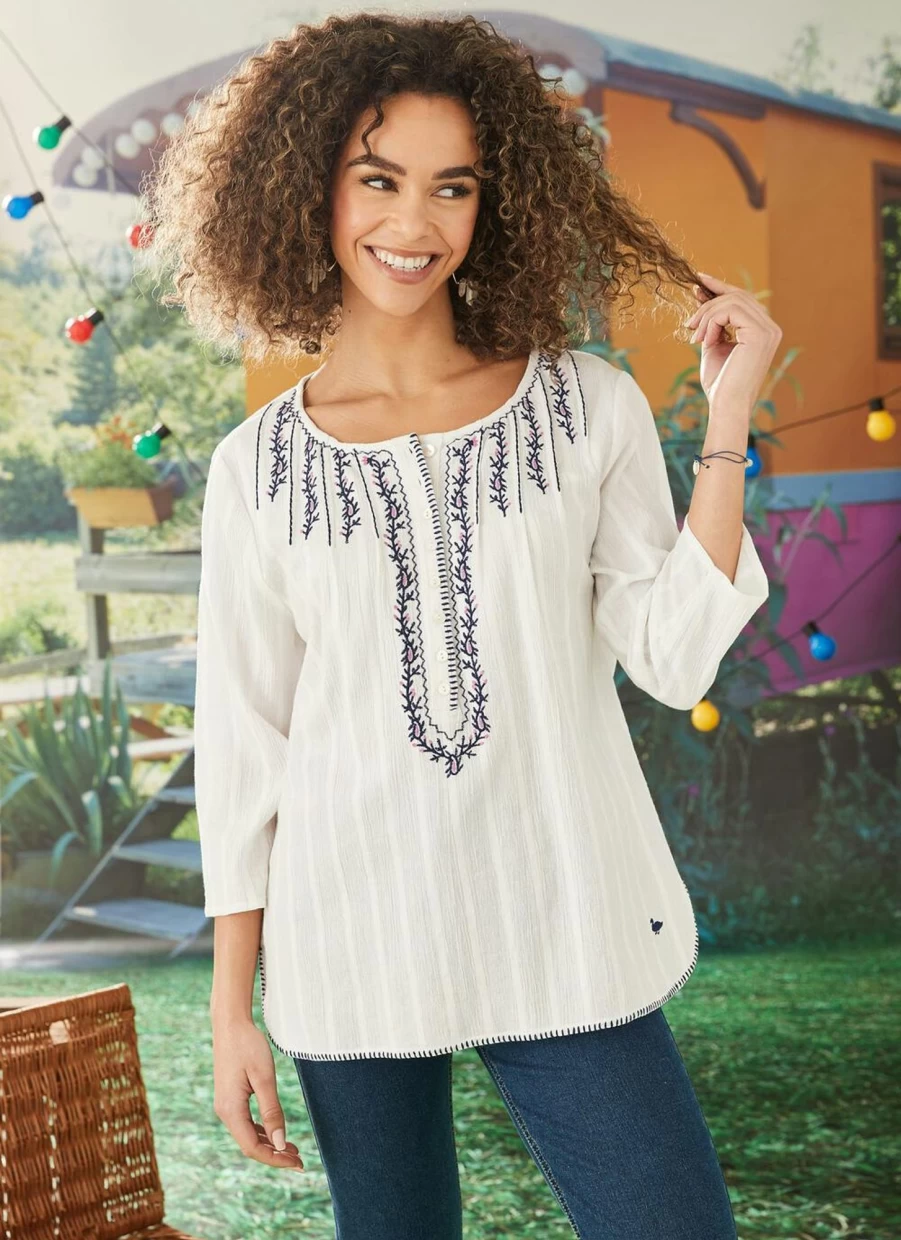 Country Rose Women's Ivory Embroidered Blouse - Elegant Floral Stitched Top