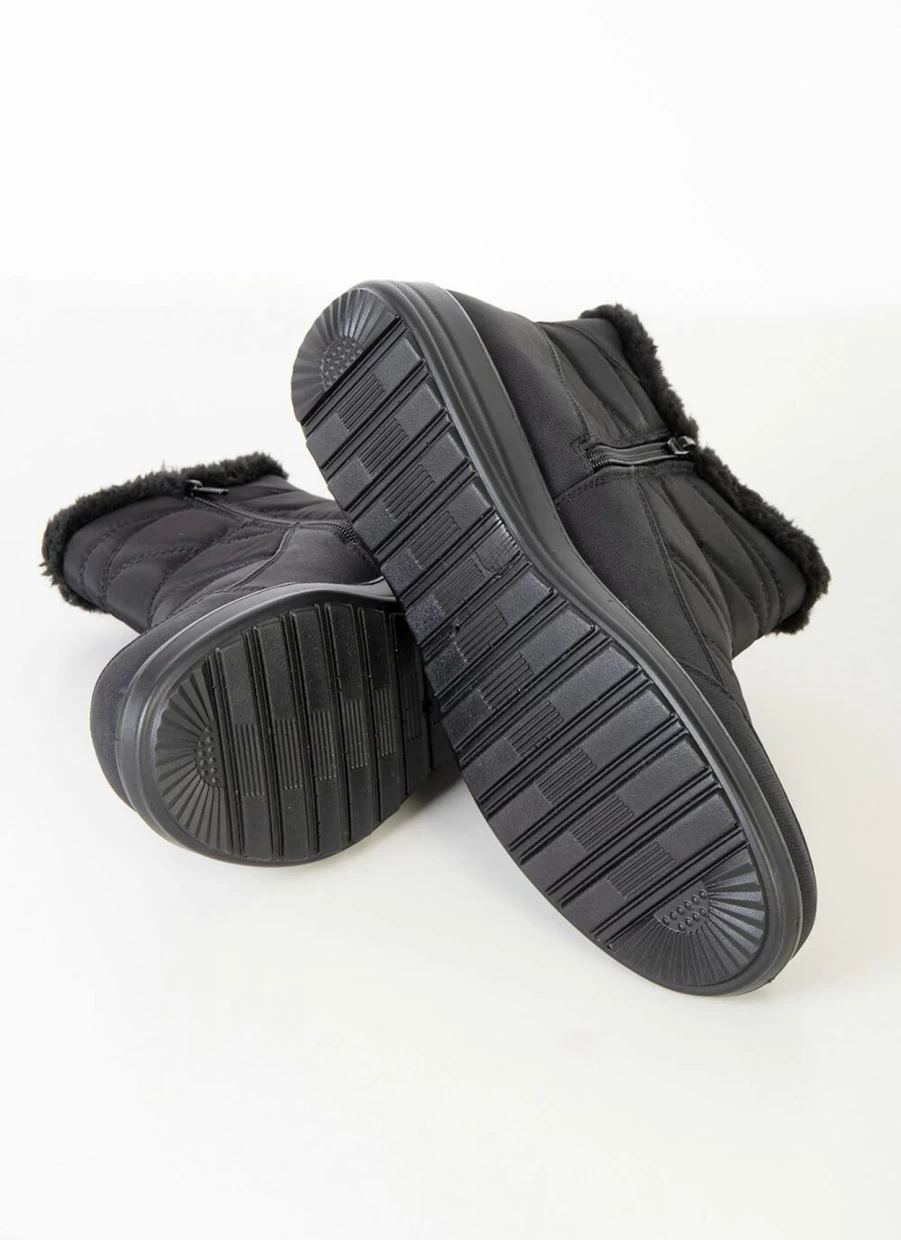 Comfy Sense Women's Quilted Boots - Cozy Winter Footwear with Stylish Stitching
