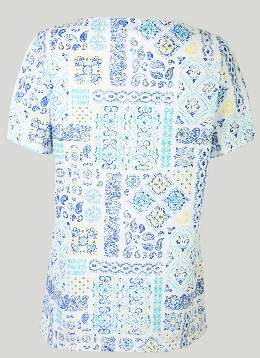 Isle Women's Graphic Print T-Shirt - Stylish Casual Tee for Everyday Wear