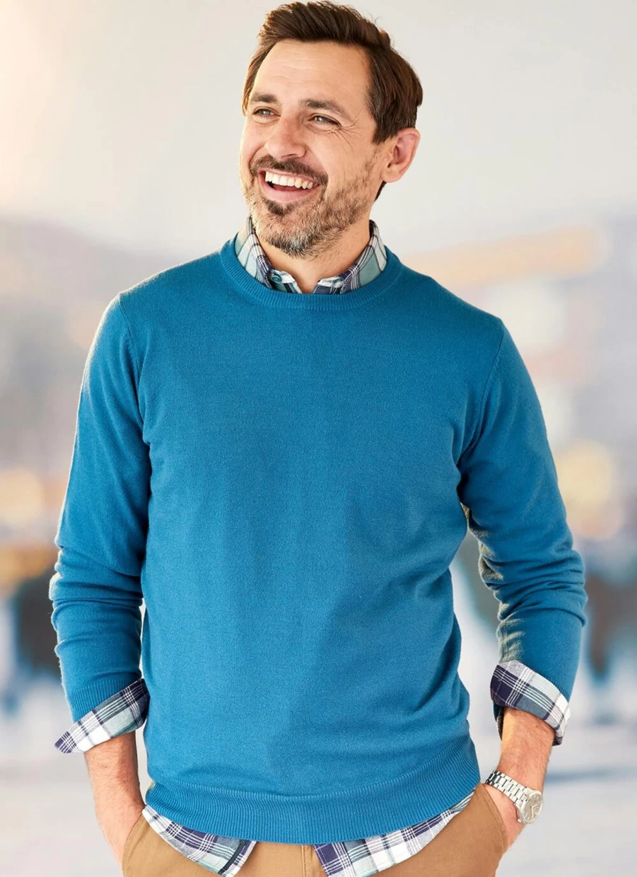 James Pringle Men's Crew Neck Fine Knit Jumper - Premium Soft Wool Sweater