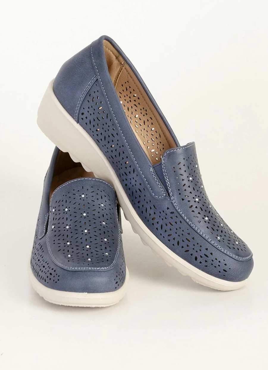 Comfy Sense Women's Slip-On Shoes - Comfortable & Stylish Casual Loafers