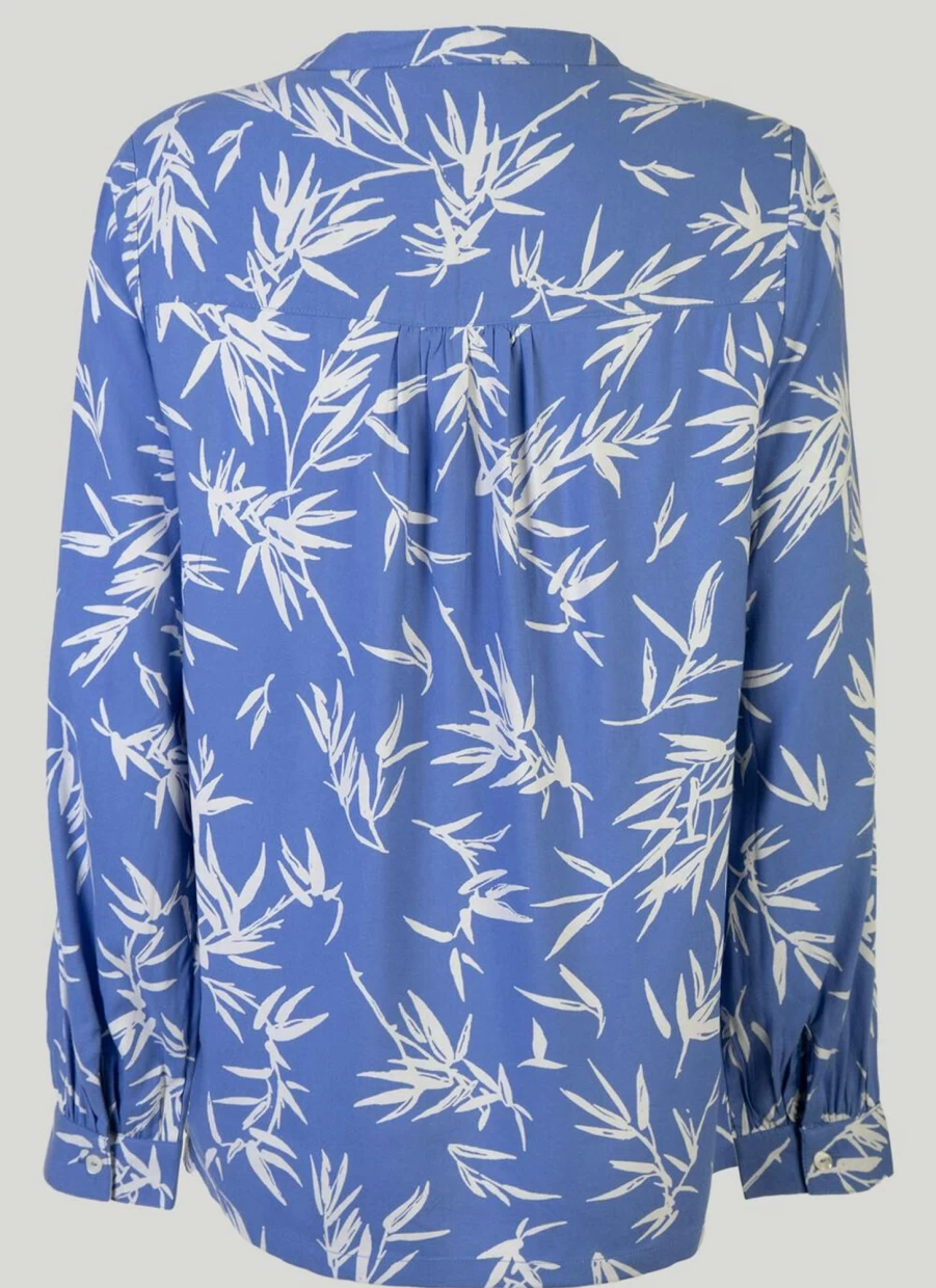 "Isle Women's Stylish Printed Blouse – Trendy Floral Top for Casual Wear"